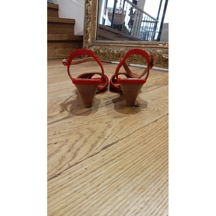 SANDALE TALON ROUGE SANDALE TALON ROUGE