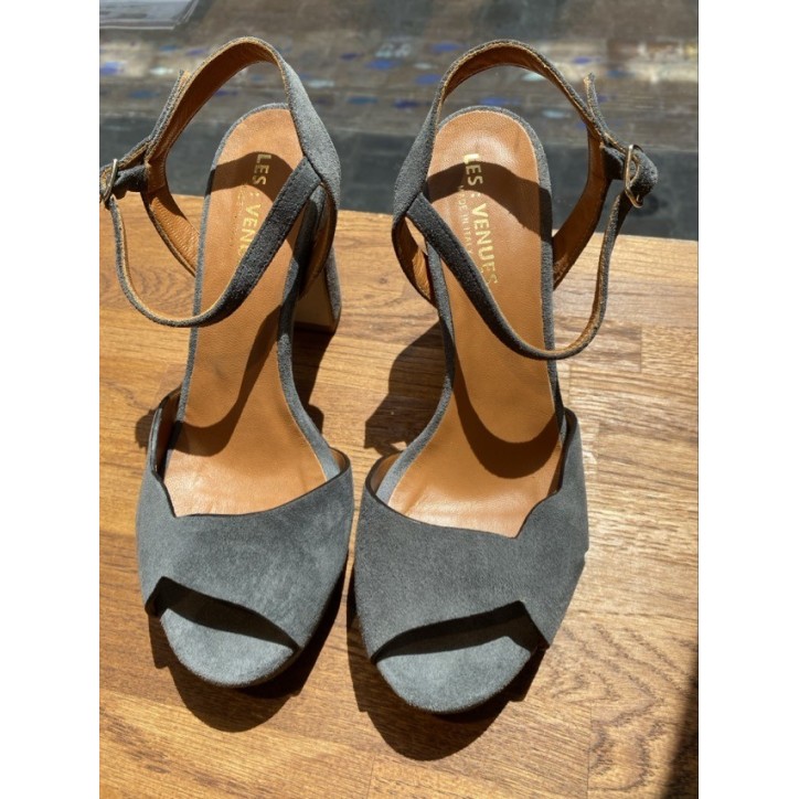SANDALE TALON GRIS SANDALE TALON GRIS