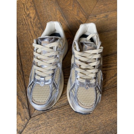 CITY RUN SILVER TAN
