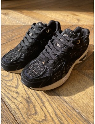 CITY RUN BLACK TWEED