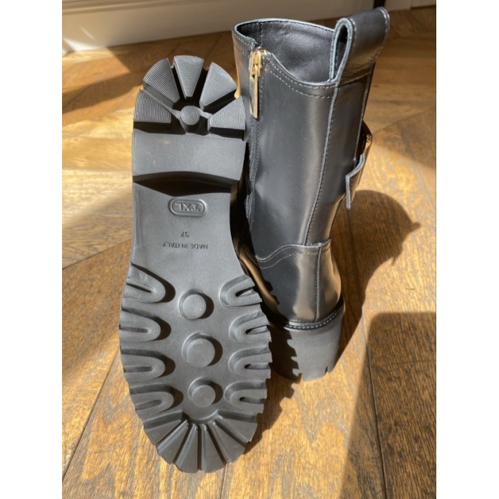 BOOTS SOPHIA BOUCLES