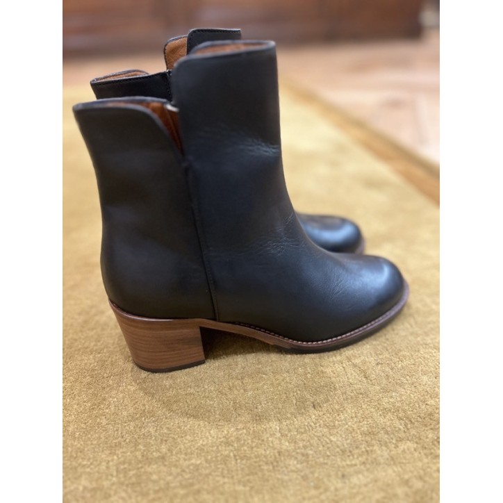 BOOTS NOIRES