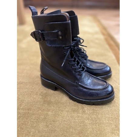 BOOTS MARINA