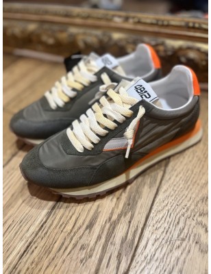 VINTAGE RUN MILITAIRE