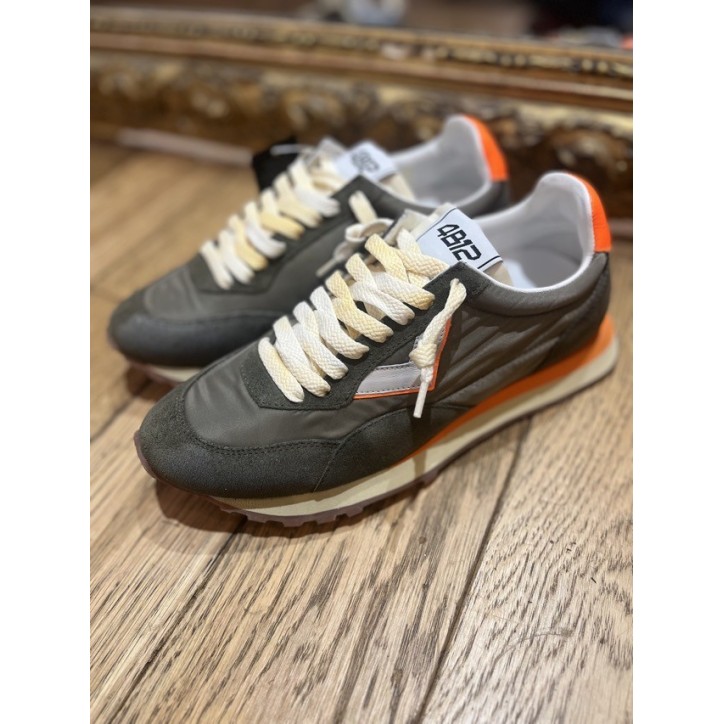 VINTAGE RUN MILITAIRE