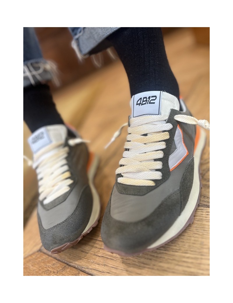VINTAGE RUN MILITAIRE