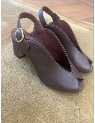 SLINGBACK TRISIA
