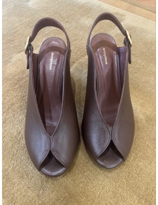 SLINGBACK TRISIA
