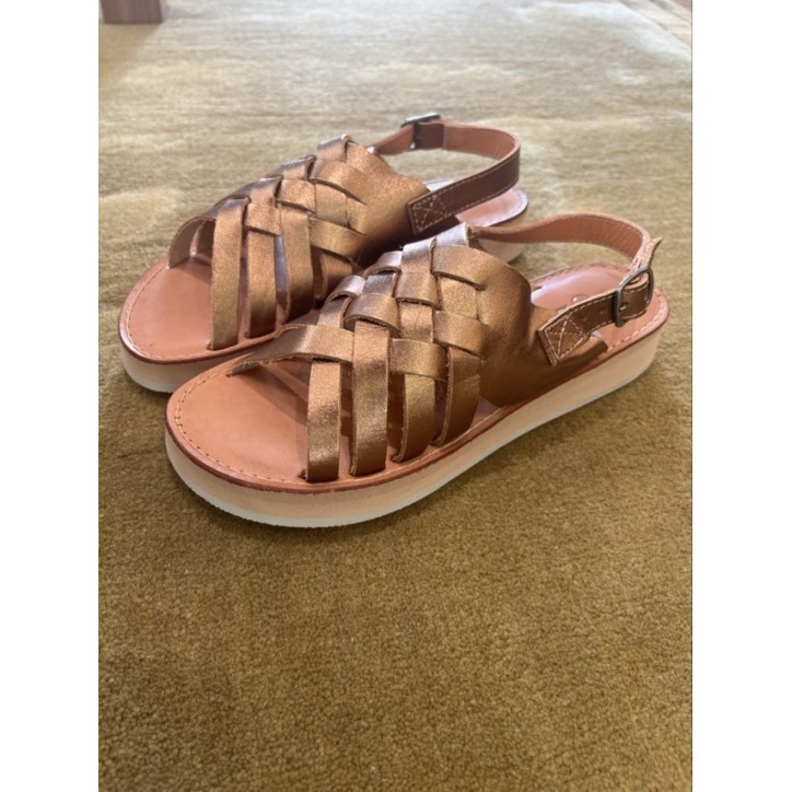 LOLA BRONZE