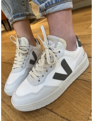 V90 MESH KAKI