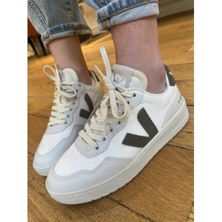 V90 MESH KAKI