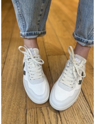 V90 MESH KAKI