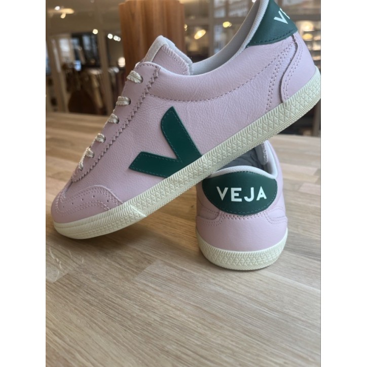 VOLLEY PETALE