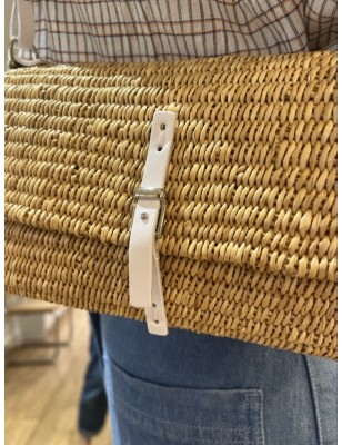 CLUTCH EN PAILLE